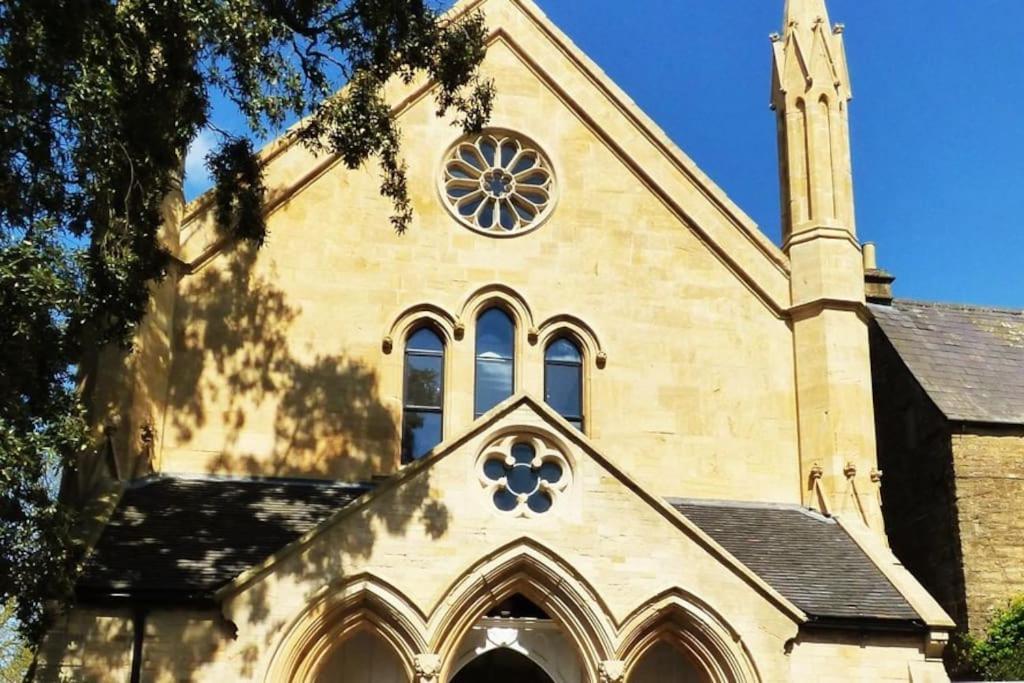 Cotswold Chapel, Sleeps Up To 5 In Kingsize Beds Lejlighed Chipping Norton Eksteriør billede